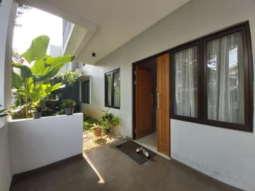 Rumah DIJUAL Semi Furnished di Bintaro Sektor 9, 4659-GB 0811111----
