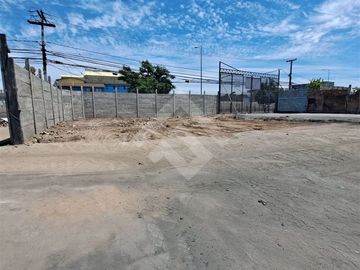 Sitio en venta en La Cisterna