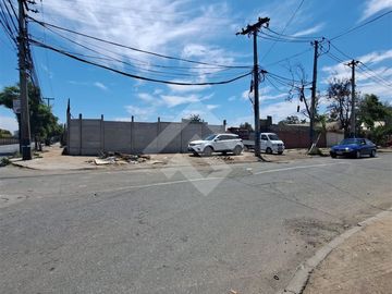 Sitio en venta en La Cisterna