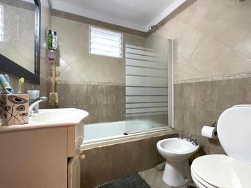 Triplex en venta en Wilde Centro