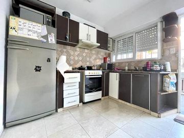 Triplex en venta en Wilde Centro