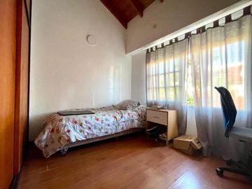 Triplex en venta en Wilde Centro