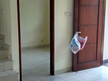 - DIJUAL CEPAT !! Rumah Bagus Jalan 3 Mobil di Harapan Indah , Harga OK
