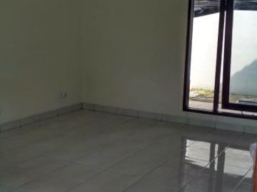 - DIJUAL CEPAT !! Rumah Bagus Jalan 3 Mobil di Harapan Indah , Harga OK