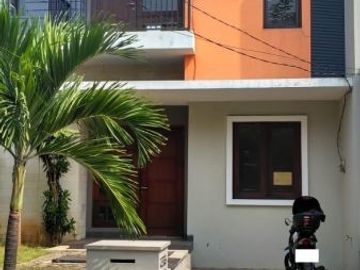 - DIJUAL CEPAT !! Rumah Bagus Jalan 3 Mobil di Harapan Indah , Harga OK