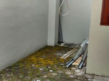 - DIJUAL CEPAT !! Rumah Bagus Jalan 3 Mobil di Harapan Indah , Harga OK