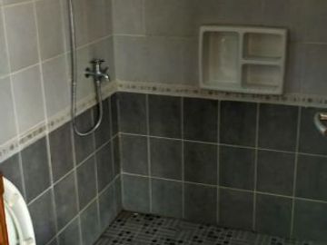 - DIJUAL CEPAT !! Rumah Bagus Jalan 3 Mobil di Harapan Indah , Harga OK