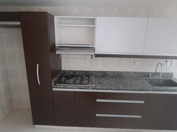 apartamento en arriendo en las flores. Cod A515406