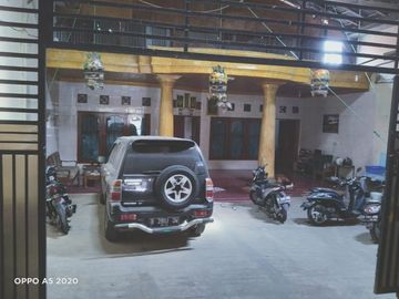 Rumah besar, bonus ruko strategis, murah di area bisnis di Bekasi timur