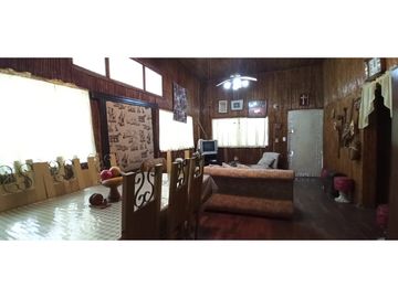SE VENDE CASA DE CAMPO EN VIA PRINCIPAL >>LA MESA<<