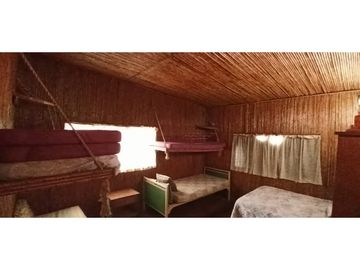 SE VENDE CASA DE CAMPO EN VIA PRINCIPAL >>LA MESA<<