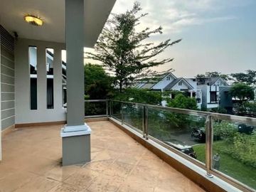 Rumah Modern dg with S.Pool di Discovery Sektor 9 6267-FN 0811111----