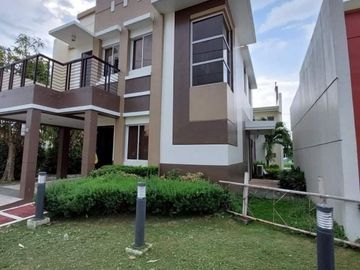 For Sale 4 Bedroom House and lot in Cavite