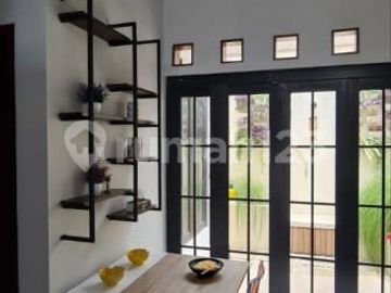 Rumah Modern Minimalis Semi Furnished Siap Huni Gentan