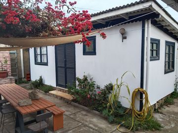 Se vende Linda casa en Algarrobo