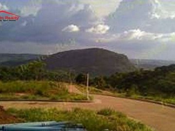 LOT FOR SALE in Antipolo Rizal FOR MORE INQUIRIES, contact: DONALD PORTUGUEZ SUN# 0933825---- TM# 0955561----