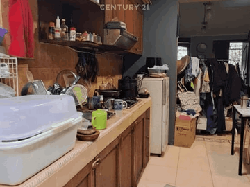 Rumah Nyaman Dengan Backyard Luas Di Lippo Karawaci
