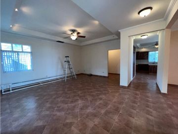 VENTA CASA EN SORA CERCA A ALTOS DEL MARIA CV