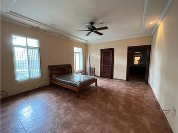 VENTA CASA EN SORA CERCA A ALTOS DEL MARIA CV
