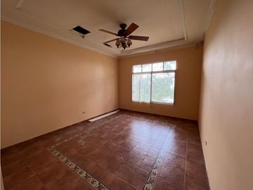 VENTA CASA EN SORA CERCA A ALTOS DEL MARIA CV