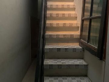 Rumah Disewakan 2 Lantai Lokasi di Babatan Indah, Wiyung Surabaya