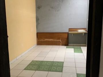 Rumah Disewakan 2 Lantai Lokasi di Babatan Indah, Wiyung Surabaya