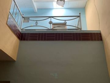 Rumah Disewakan 2 Lantai Lokasi di Babatan Indah, Wiyung Surabaya