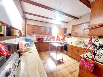 Casa Como Terreno En Santiago De Surco - Ideal Para Proyecto Inmobiliario