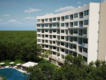 Condominio con lock off, terraza, bodega y cuarto de lavado,  con vista al bosqu