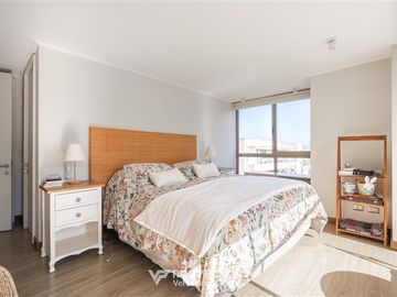 Depto. en venta 3 dorm./salita en San Carlos de Apoquindo