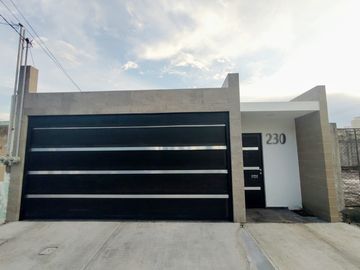 Casa en venta de un nivel Fracc. Artículo 123, Veracruz, Ver.  Precio $1,200,000