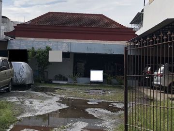 Tanah luas bonus bangunan di jalan raya imam bonjol semarang