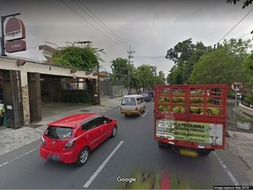 Raya Biliton Gubeng Rumah Hitung Tanah 12x45 Dkt Raya Sulawesi