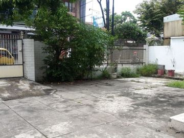 Raya Biliton Gubeng Rumah Hitung Tanah 12x45 Dkt Raya Sulawesi