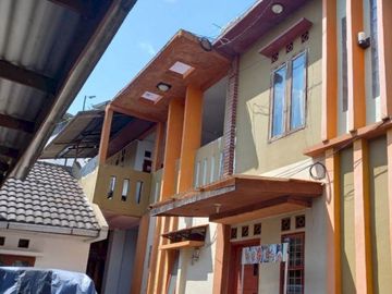 Rumah kost produktif Antapani Bandung 2 lantai siap huni SHM