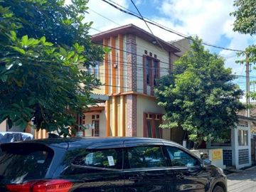 Rumah kost produktif Antapani Bandung 2 lantai siap huni SHM