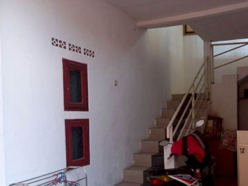 Rumah kost produktif Antapani Bandung 2 lantai siap huni SHM