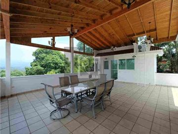 Casa Eucaliptos. Venta