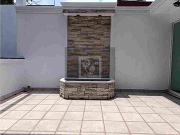 Casa Eucaliptos. Venta
