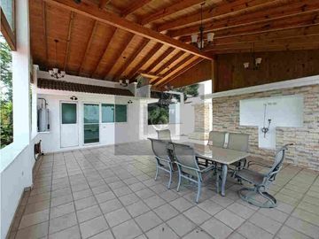 Casa Eucaliptos. Venta