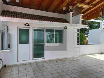 Casa Eucaliptos. Venta