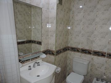 LAS CAÑITAS - L.M.CAMPOS 156 - SEMIPISO 2 AMBIENTES AL FRENTE CON BALCON