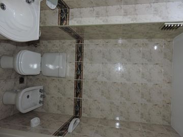 LAS CAÑITAS - L.M.CAMPOS 156 - SEMIPISO 2 AMBIENTES AL FRENTE CON BALCON