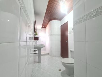[197] VENTA - BARRIO: VENECIA I