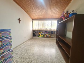 [197] VENTA - BARRIO: VENECIA I