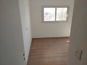 Venta Departamento En Brandsen