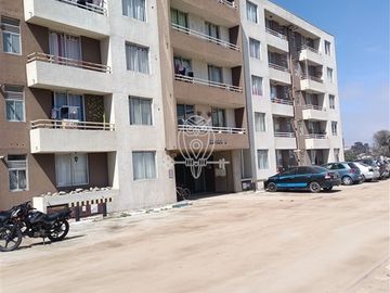 Departamento en venta de 3 dorm. 1 baño , amoblado La Serena