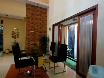 RUMAH MEWAH TAHAN GEMPA 10SR FULL FURNISHED DI JALAN TIMOHO YOGYAKARTA
