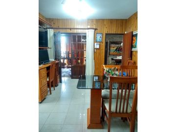 VENTA-GRAN PROPIEDAD EN JESÚS MARA-PARQUE SUIZO-CASA 3 DORM