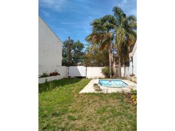 VENTA-GRAN PROPIEDAD EN JESÚS MARA-PARQUE SUIZO-CASA 3 DORM